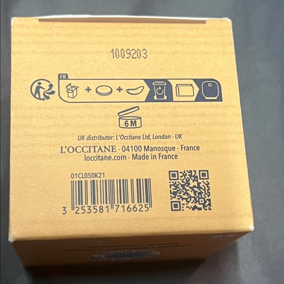 L'OCCITANE Shea Light Comforting Face Cream
1.7 OZ - Picture 3 of 3